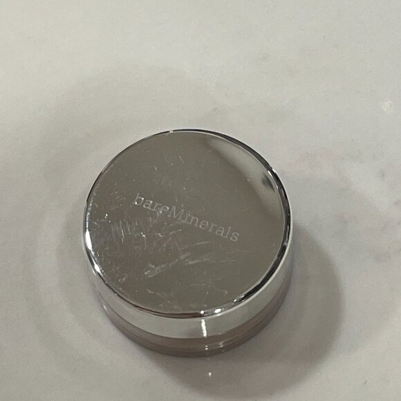 bareMinerals secret radiance all-over face color - Picture 2 of 4
